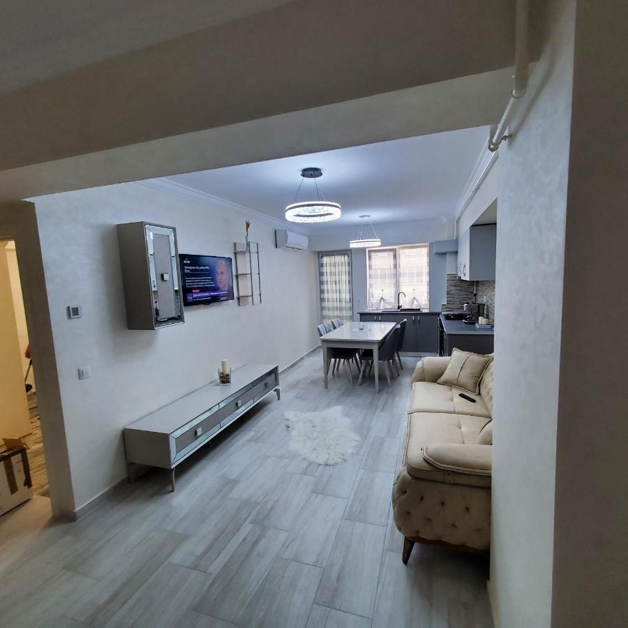Luxury Apartament Bacovia Bacău Eksteriør billede